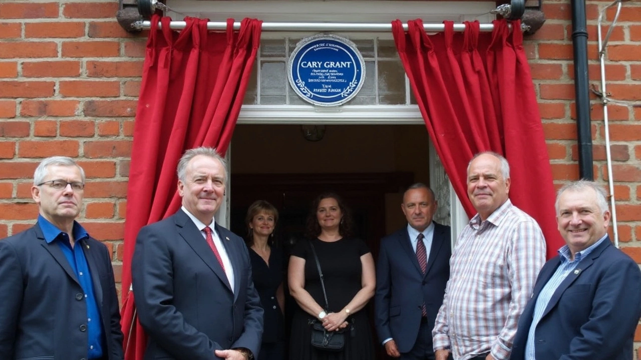 Blue Plaque Unveiled in Bristol to Celebrate Cary Grant’s Childhood Home